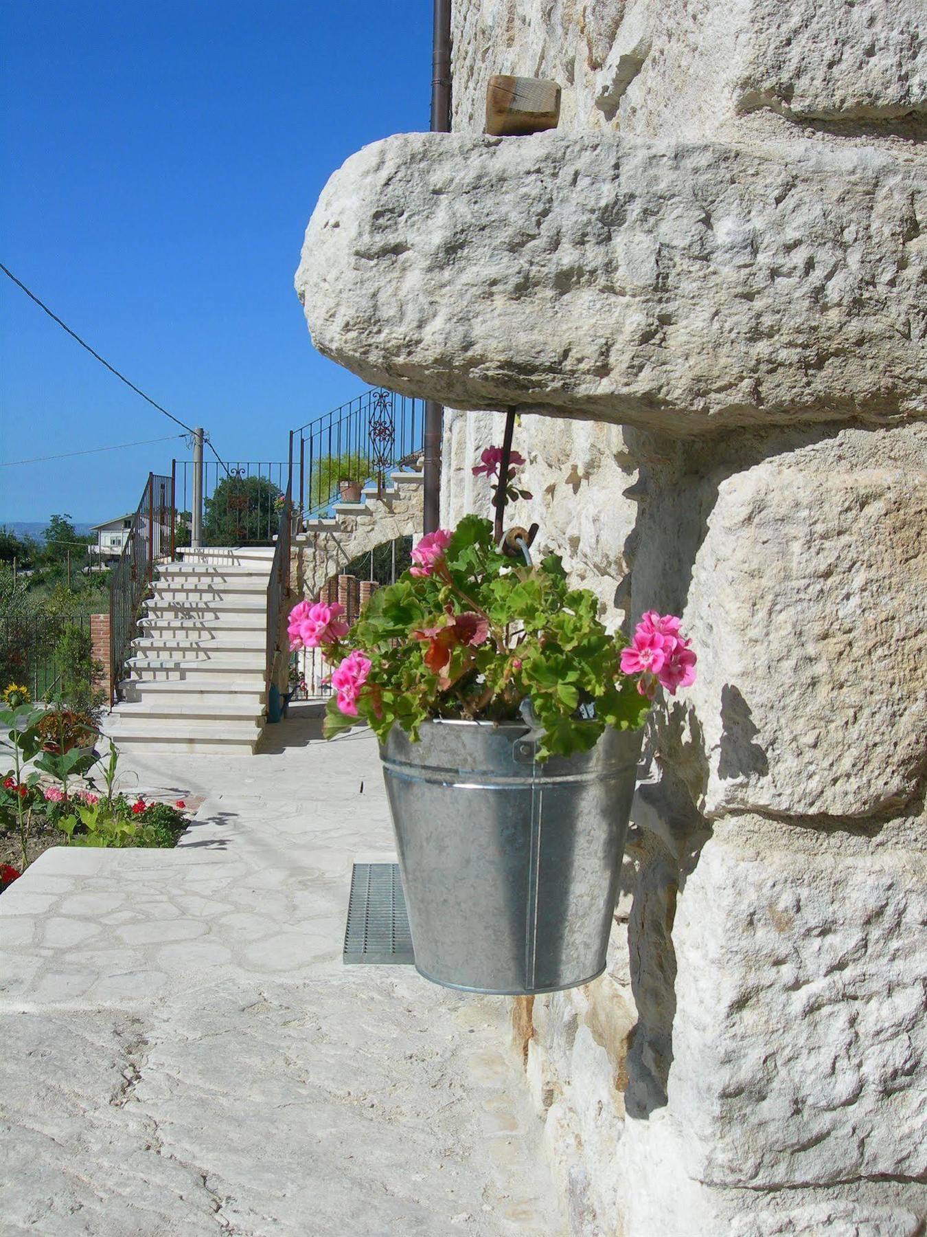 Agriturismo Borgo San Martino Villa Abbateggio Exterior photo